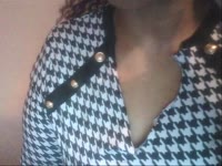 Ik ben een exotische, prachtige Caribische dame met een ongekende passie voor het leven en alles wat erbij komt kijken. Mijn warme uitstraling en sensuele energie zullen je direct betoveren, en ik ben hier om je mee te nemen op een reis van verleiding en plezier.Ben jij op zoek naar een hete, verleidelijke ervaring die je niet snel zult vergeten? Kom dan bij mij, de Caribische stoute dame die weet wat ze doet. Ik combineer de passie van de tropen met een ondeugende flair die jou gegarandeerd in vuur en vlam zal zetten.Met mijn exotische charme, speelse houding en avontuurlijke geest neem ik je mee naar een wereld van plezier en opwinding. Of je nu hebt in een flirterige chat, een uitdagend spel of iets dat je grenzen opzoekt, ik ben hier om jouw verlangens te vervullen.Dus, waar wacht je nog op? Kom bij mij en ontdek de magie van de Cariben, direct vanuit de privacy van jouw scherm. Ik ben klaar om je te verrassen, te prikkelen en je te laten verlangen naar meer. Durf jij het aan?