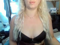 Hello there! I am Mellanie, 24 years old, from The Netherlands. I am looking forward to a nice and hot cam session where we can enjoy each other in all the ways. ;)