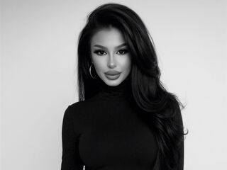 naughty camgirl masturbating with dildo CherrieMadisson