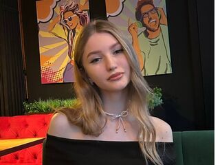 live chat ClarineTimson