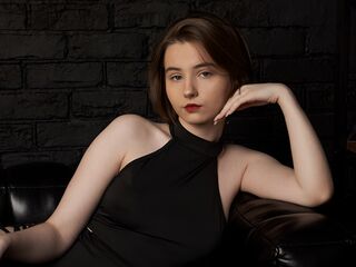 camgirl playing with dildo DarelleCoke