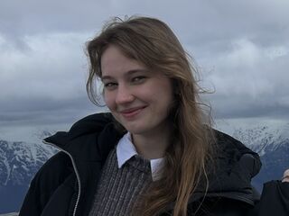 fingering cam girl picture DelorasWiant