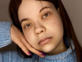 camgirl fingering bald pussy DiannaDaubenmire