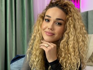 naked cam girl masturbating with vibrator JessyJill