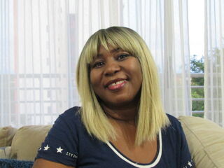 chat room live sex LucylinBlack