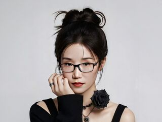 camgirl chatroom LunaChen