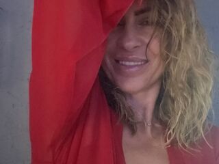 chat room live webcam SandraQuinsy