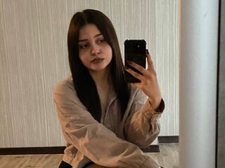 fingering webcam girl SharlaGeerdes