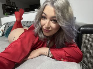 camwhore masturbating with vibrator VanessaKis