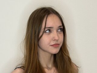 hot cam girl masturbating with vibrator YokoMagliacane