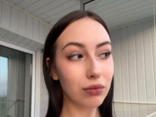 hot strip tease webcam EllyMcdaniel
