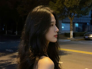girl KarenChris