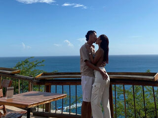 couple sex chat AxelAndArielle