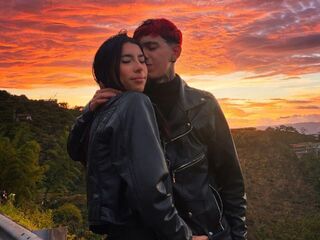 naked cam girl having sex ChloeAndAres