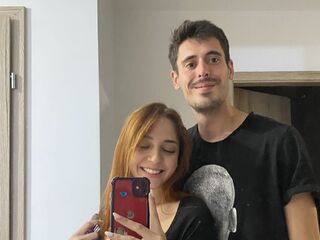 cam couple live cam DhaliaAndMikele