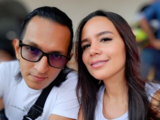 camgirl anal live cam KylieAndApolo