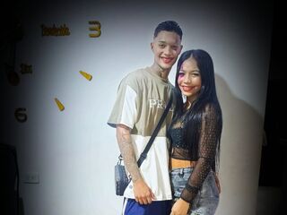 chat room live sex YuleimysAndAlex