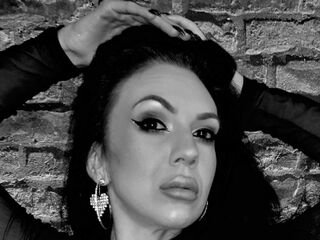 slave cam SabrianneBlack