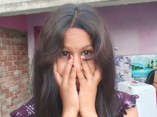 nude cam picture AarviZoya
