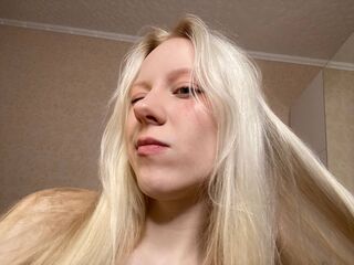 webcam babe chat room AdeleKeat