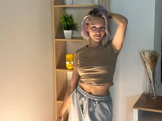 naked webcamgirl AftonGuyse