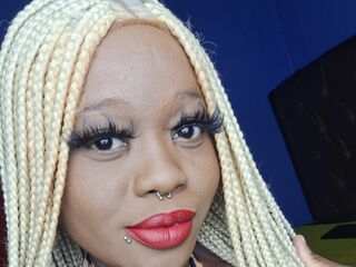naked girl with webcam masturbating with sextoy AkeliaHampson