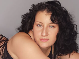 fingering cam girl AlessandraDiRoss