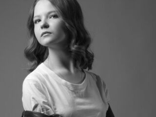 fingering camgirl video AlissaDelpiano