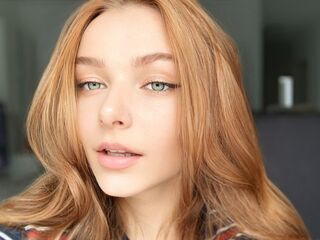 cam girl masturbating with dildo AmberEvens