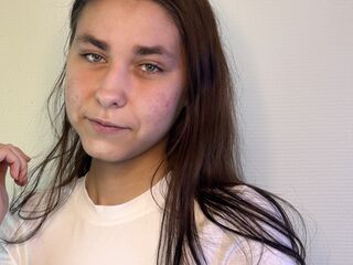 nude webcam girl AngelaDefelice