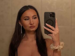 camwhore fingering pussy AriaWaverly