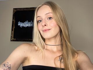 camgirl webcam AshliJonsson