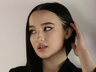 hardcore live show BellaRei