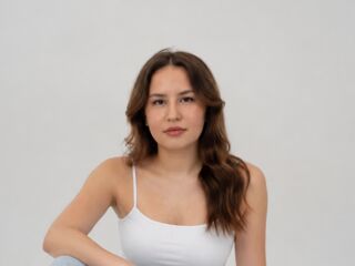 strip tease show BetteDesfosses