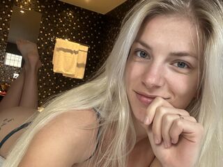 sex show online BlondieBritt