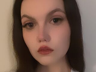 closeup webcam BrittaAmrine