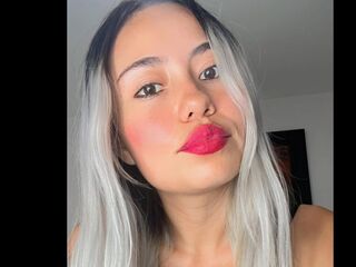 cam strip tease CamilaCopperX