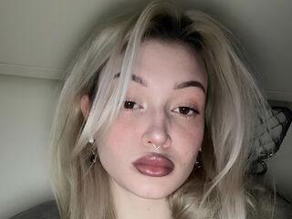 beautiful girl webcam CaseyHemmerling