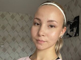 naked cam girl photo CatrinaWakley