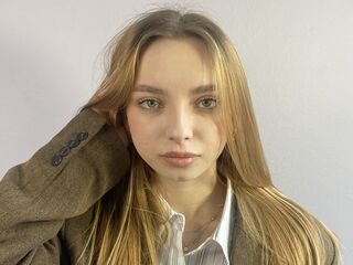 chat room webcam picture ChariseKuhnke