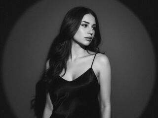 naked cam CharlaDaponte