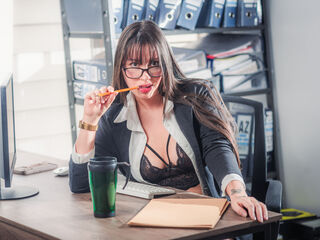 adult video chat room CloeVergara