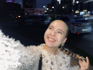 shaved pussy web cam CristinAuslander