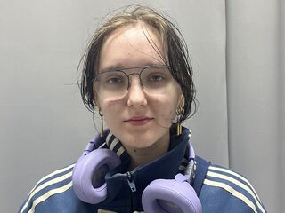 live video chat DoraDawson