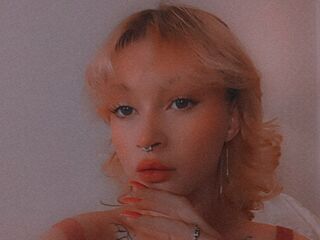 naked girl with webcam masturbating EfieFrye