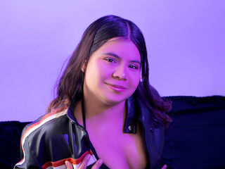 camgirl showing pussy ElaraBlake