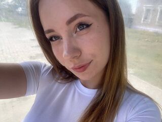 naked cam chatroom ElowenStar
