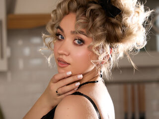 free nude live show EvaSoftly