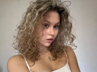 camgirl shaving pussy FerminaConteras