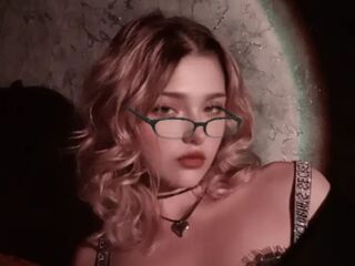 sexy webcamgirl picture GlynisLathon